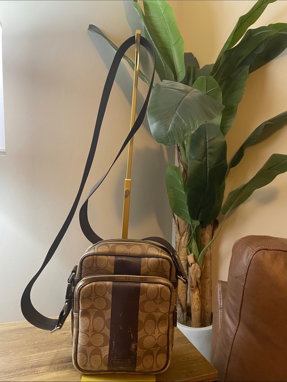 Coach Brown Signature Canvas Messenger Crossbody w/Certificate of Authenticity